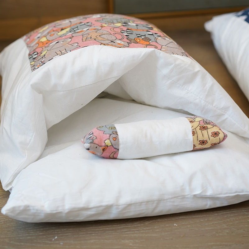 Semi Cat Bed
